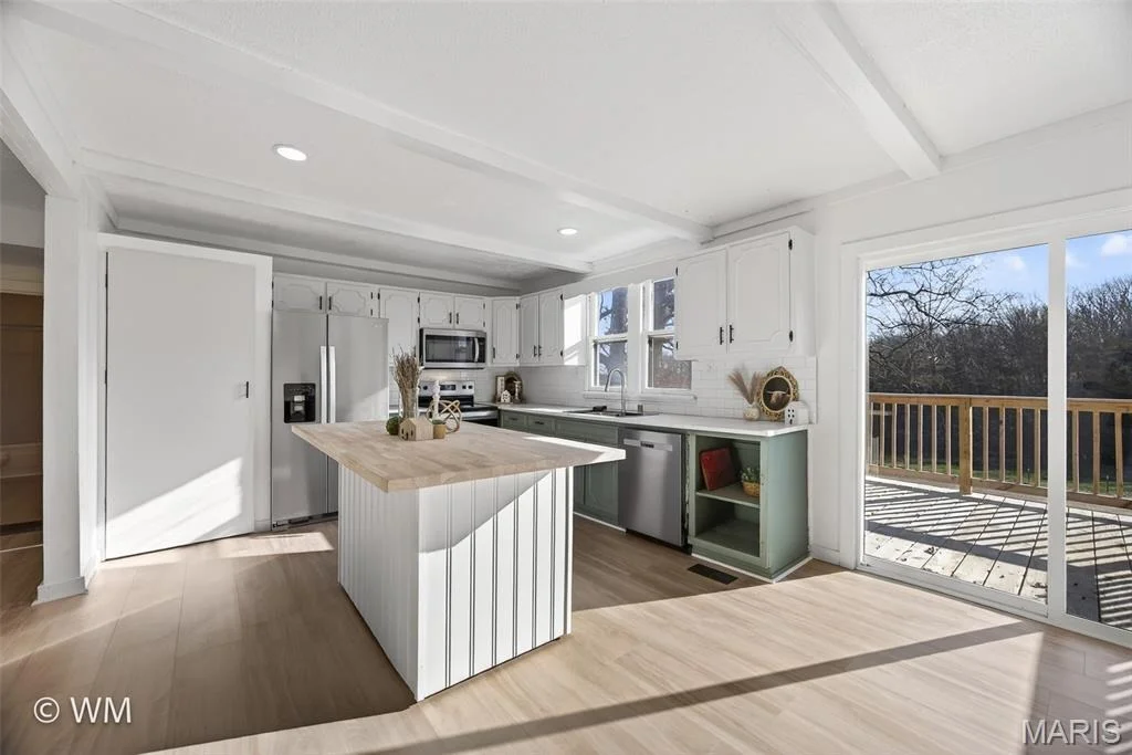 Photo of 16245 Badger Road