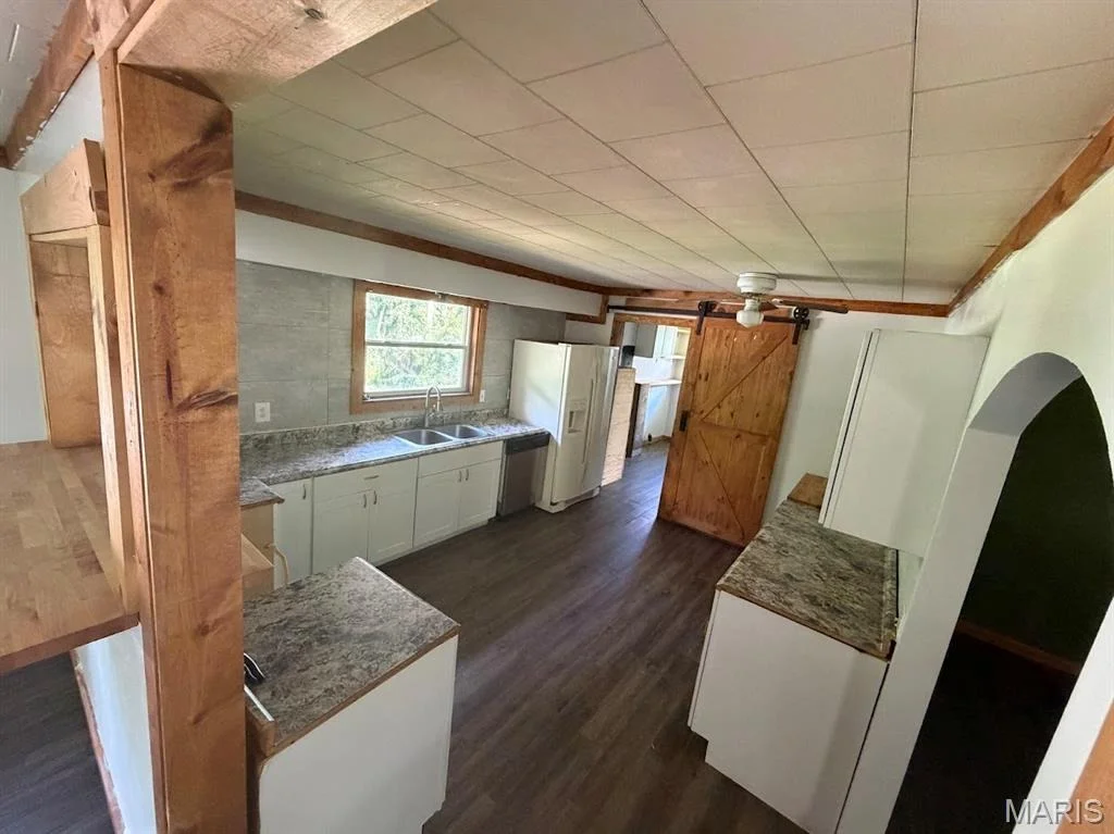 Photo of 7292 Sunset Street