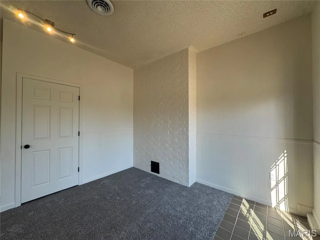 Photo of 13811 Highway O