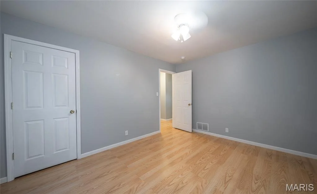 Photo of 906 E 6th Street