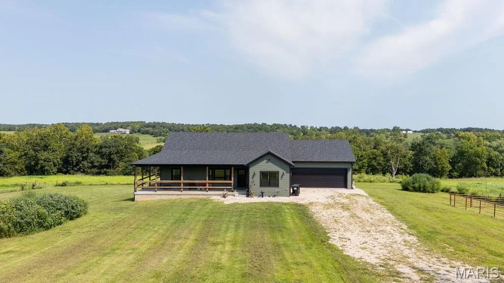 Photo of 56504 Shaw Road