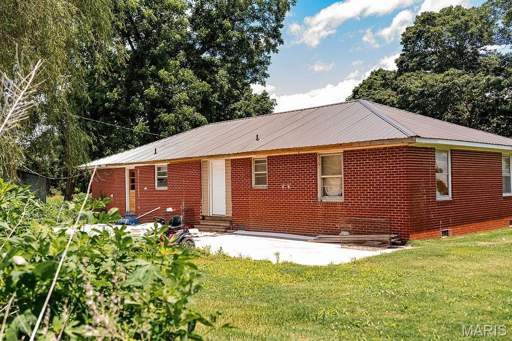 Photo of 542 Public
