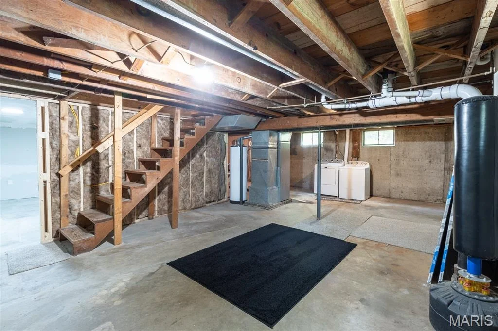 Photo of 304 W 6th Street