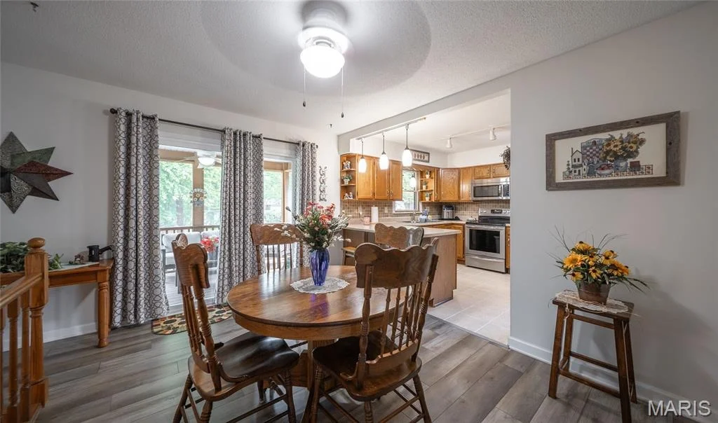Photo of 1112 Sycamore Drive