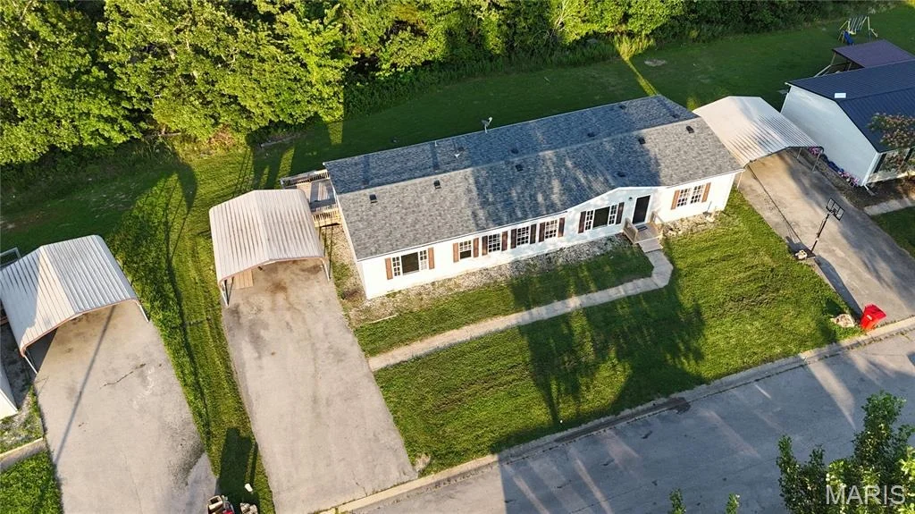 Photo of 18233 Loyalty Lane