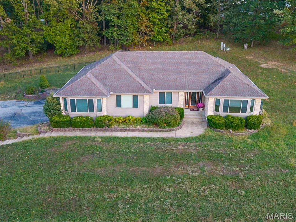 Photo of 7584 Private Road 2453