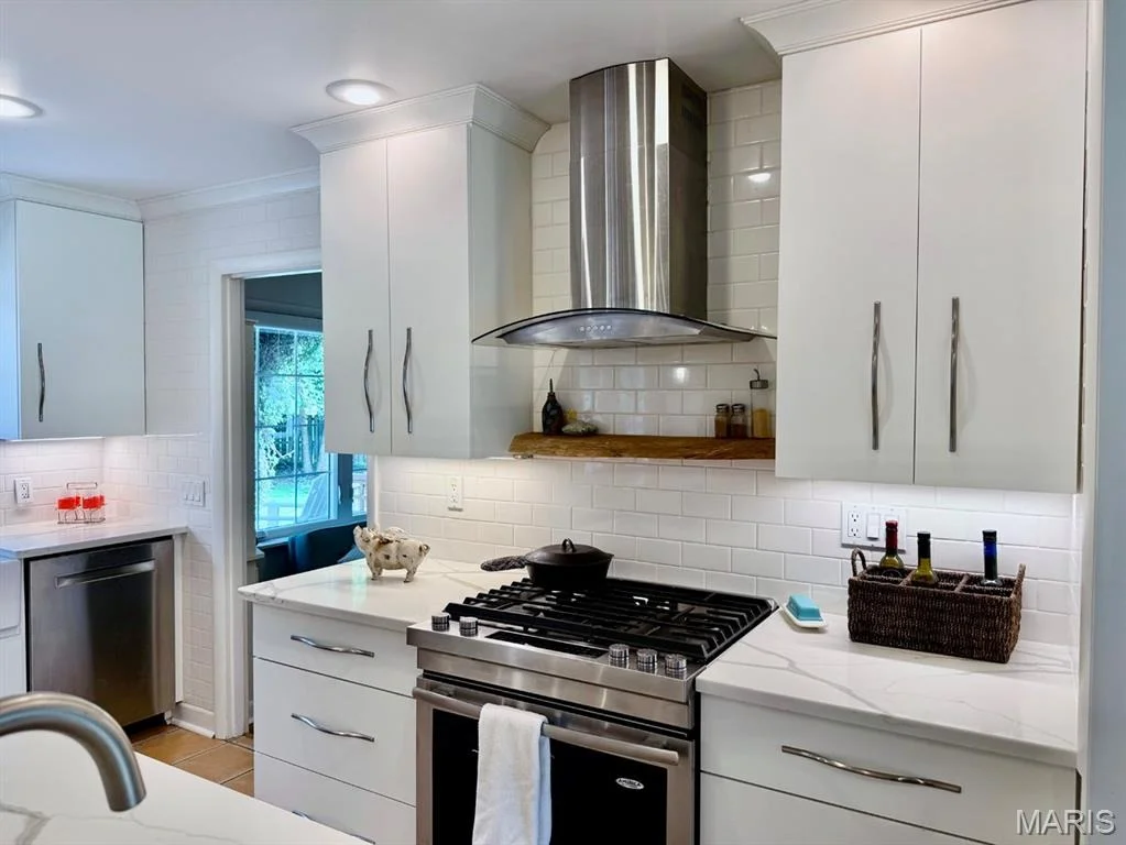 Photo of 908 W Bain Street