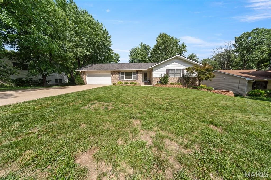 Photo of 905 Cypress Drive