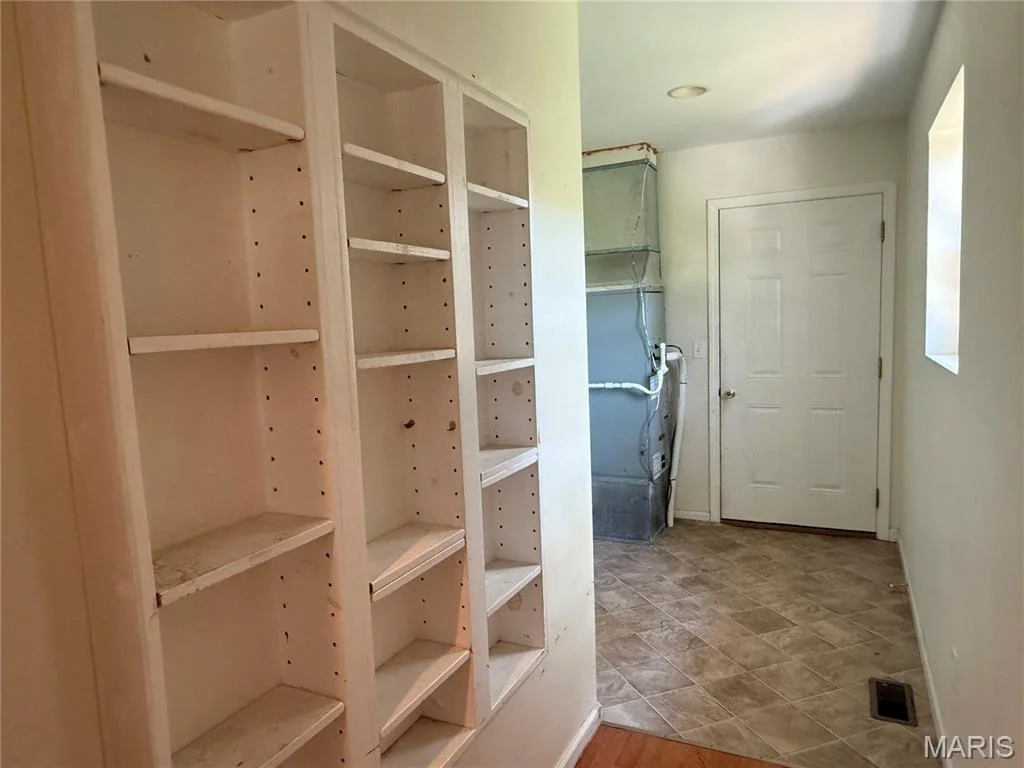 Photo of 16531 Hoyt
