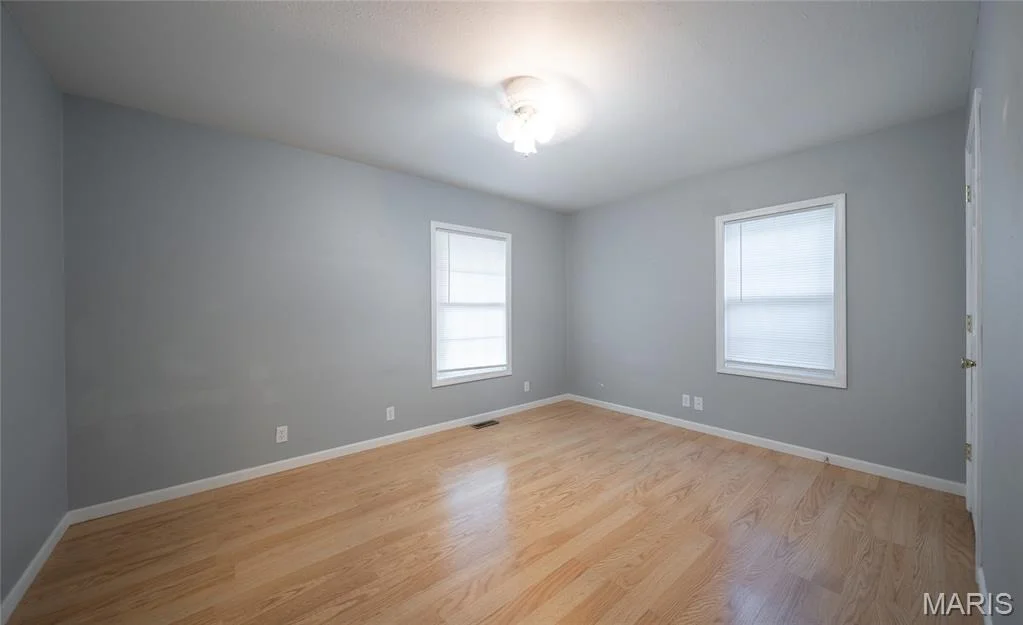 Photo of 906 E 6th Street