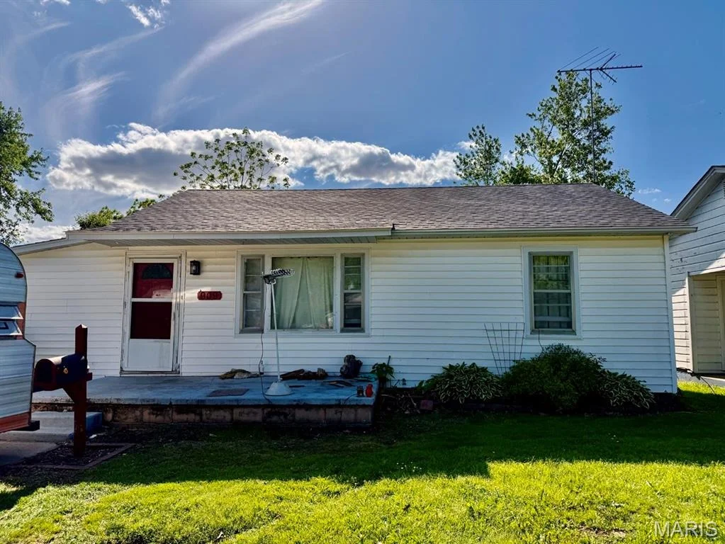Photo of 909 N Walnut Street
