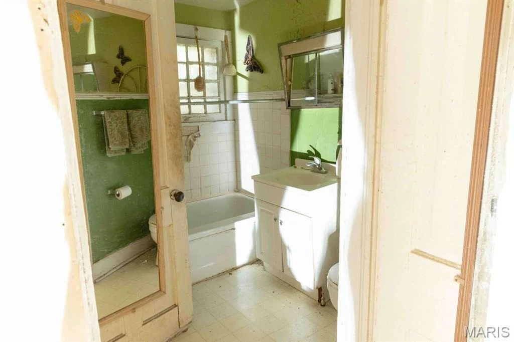 Photo of 307 N Jackson Street