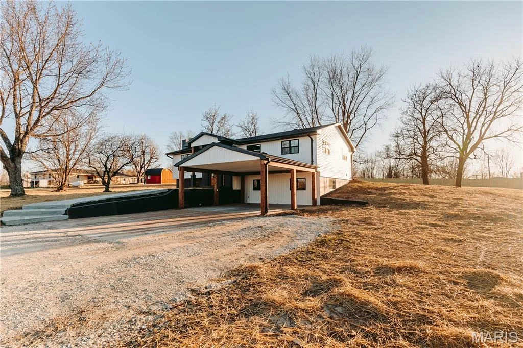 Photo of 30963 Highway 63