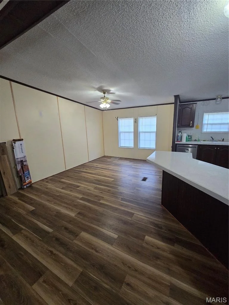 Photo of 7813 County Road 3850