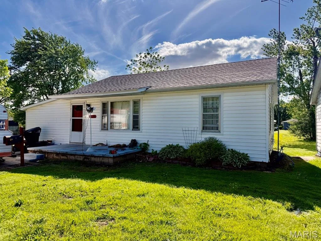 Photo of 909 N Walnut Street