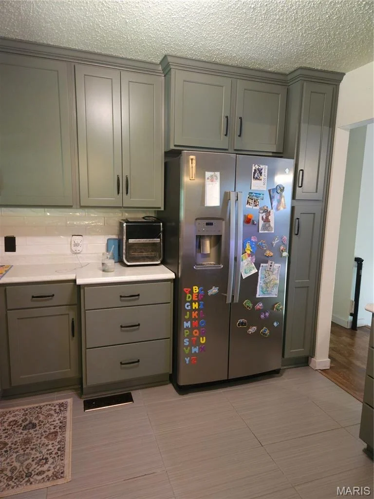 Photo of 525 Skyview Drive