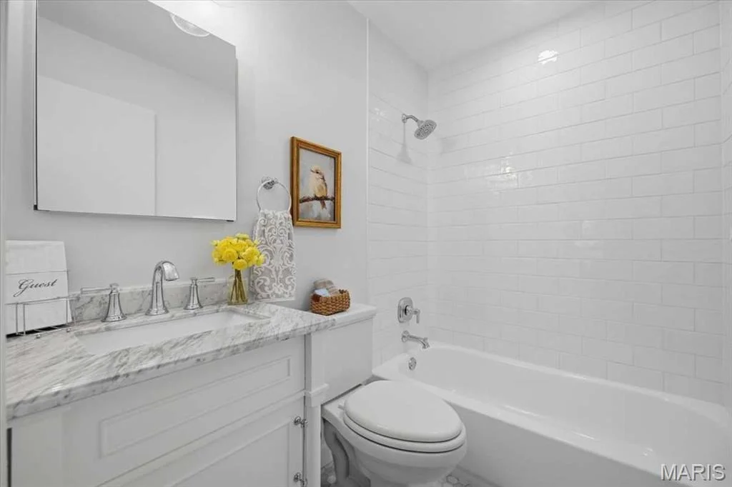 Photo of 2108 Cedaroyal Drive