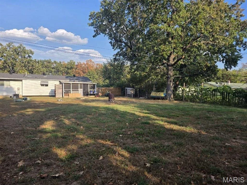 Photo of 25881 Sutherland Lane