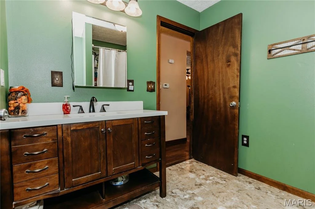 Photo of 148 Sudhammer Road