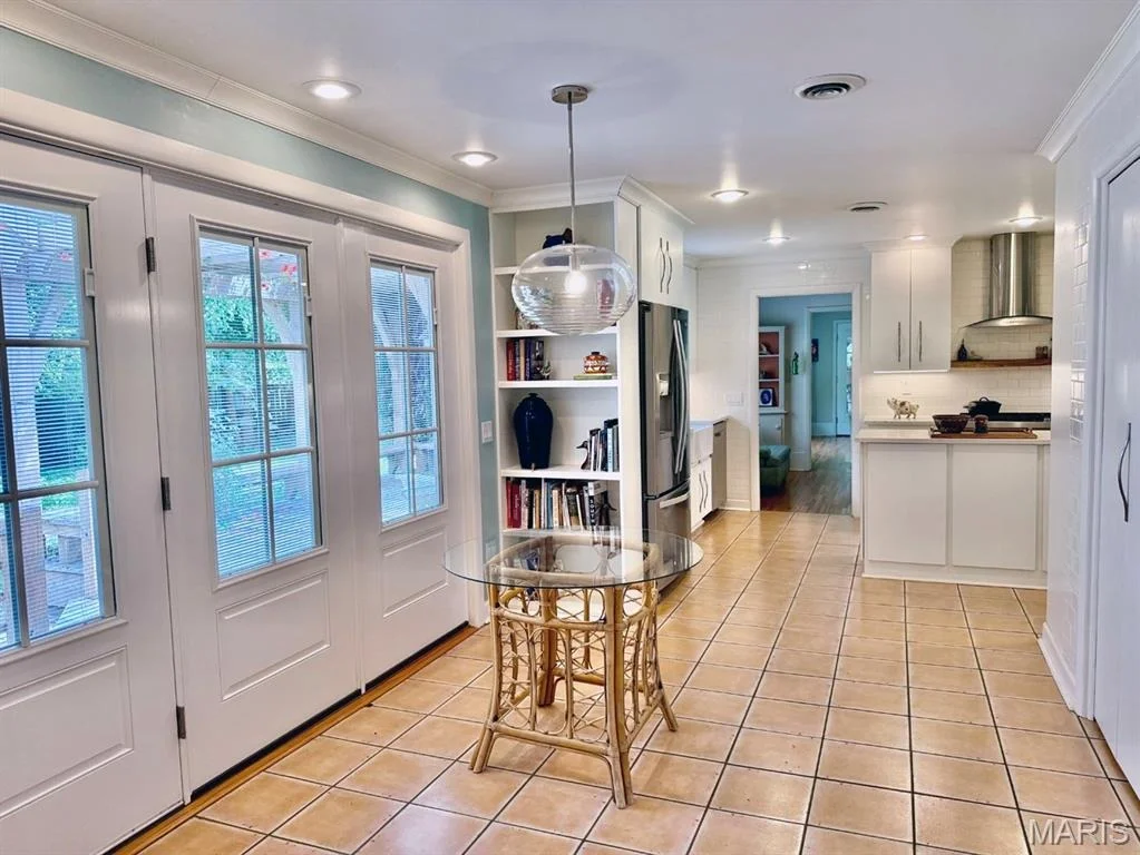 Photo of 908 W Bain Street