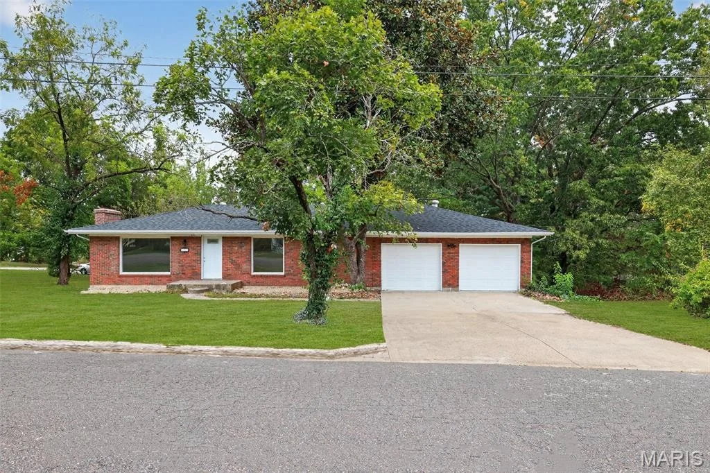 Photo of 315 Hillcrest Drive