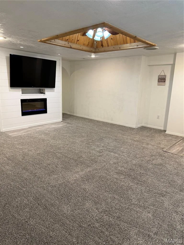 Photo of 3053 W Grand
