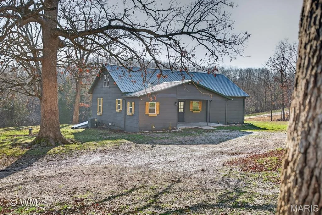 Photo of 16245 Badger Road