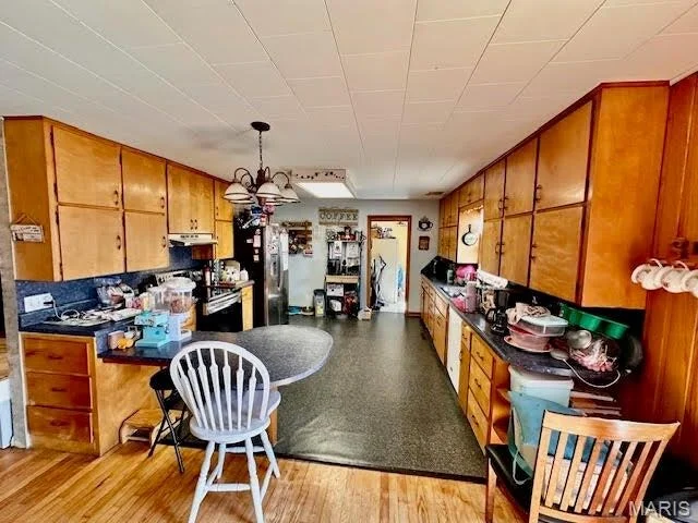 Photo of 123 E 3rd Street