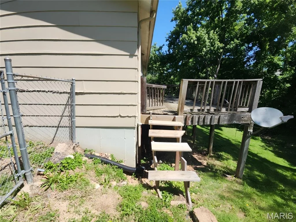 Photo of 1816 West Drive