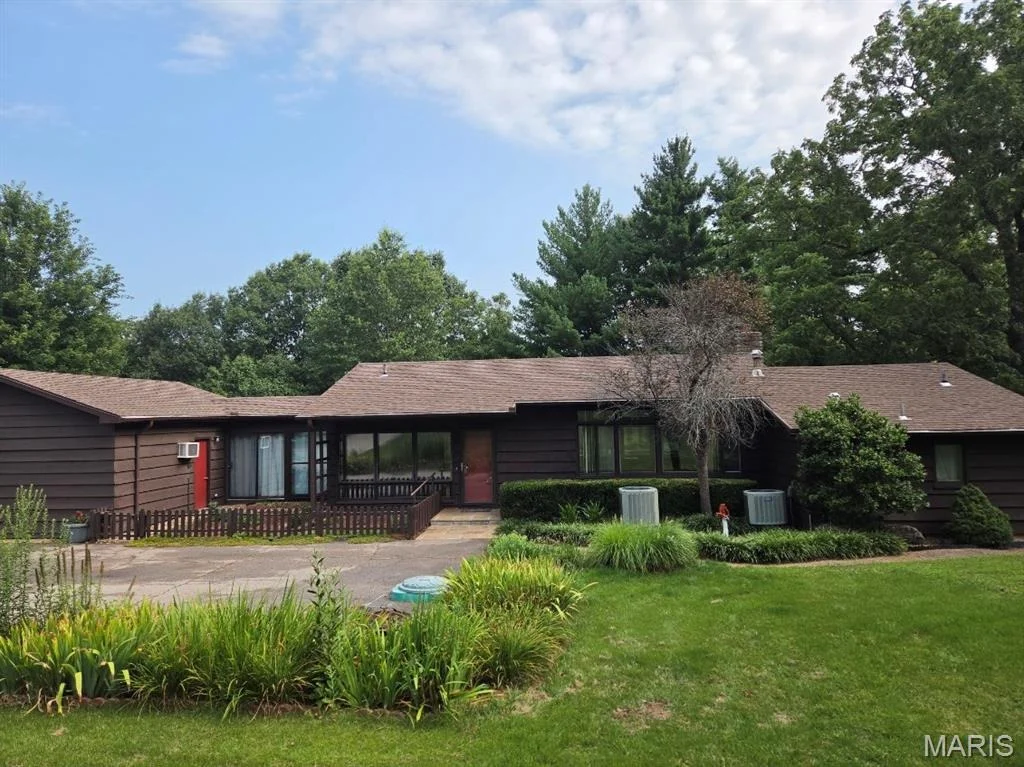 Photo of 841 Dilworth Road