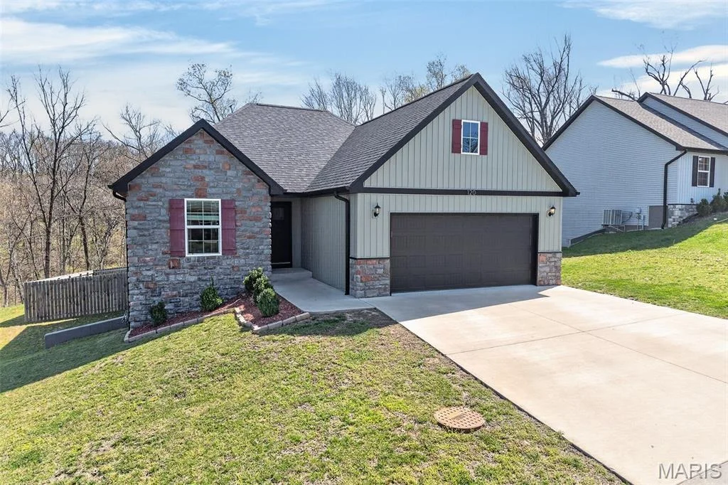 Photo of 120 Alice Drive