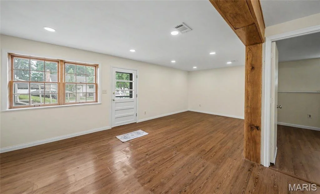 Photo of 8 Peachtree Lane