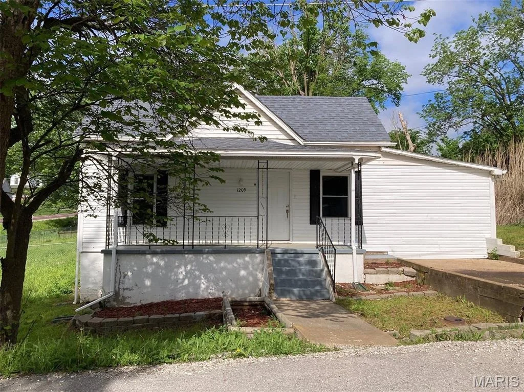 Photo of 1205 Madison Street