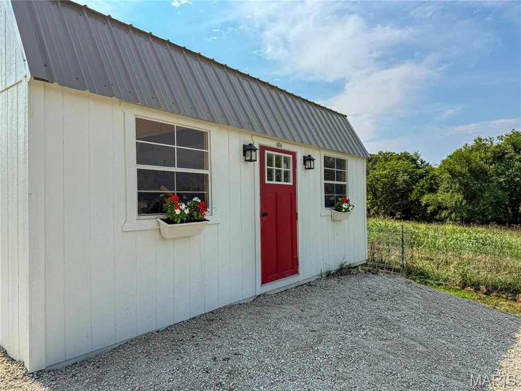 Photo of 2167 Susanna Road