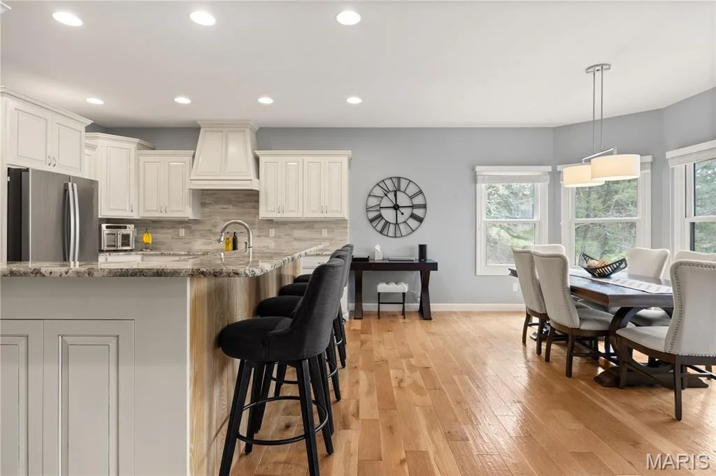 Photo of 18028 Bayview Lane