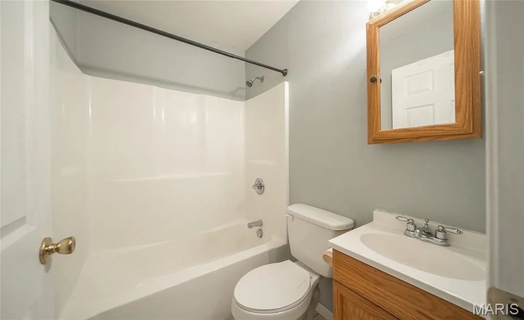 Photo of 906 E 6th Street