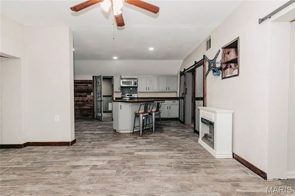 Photo of 40190 Dandelion Road