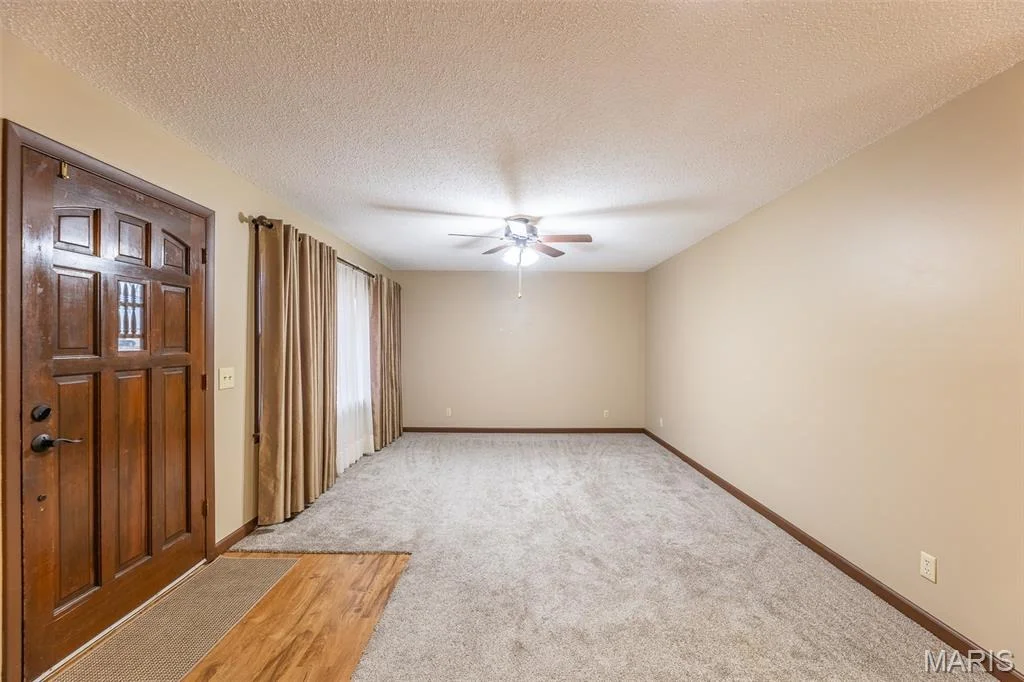 Photo of 2855 Lakeside Drive
