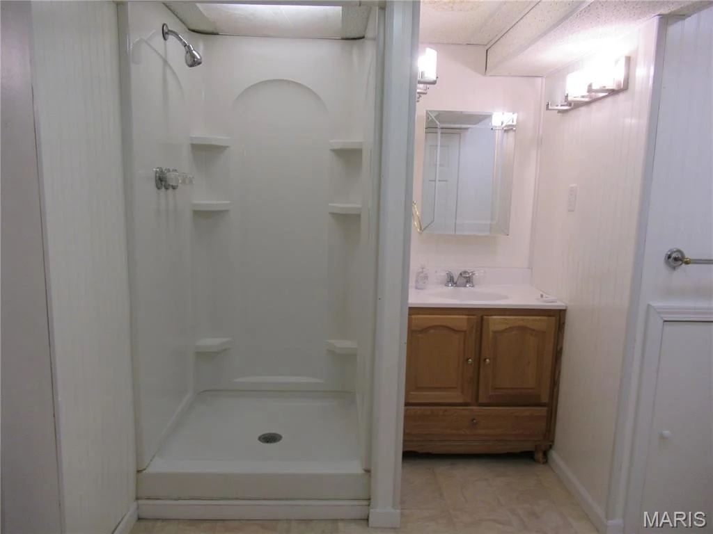 Photo of 230 Maple Street