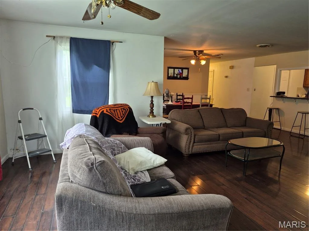 Photo of 123 Apple Grove Road