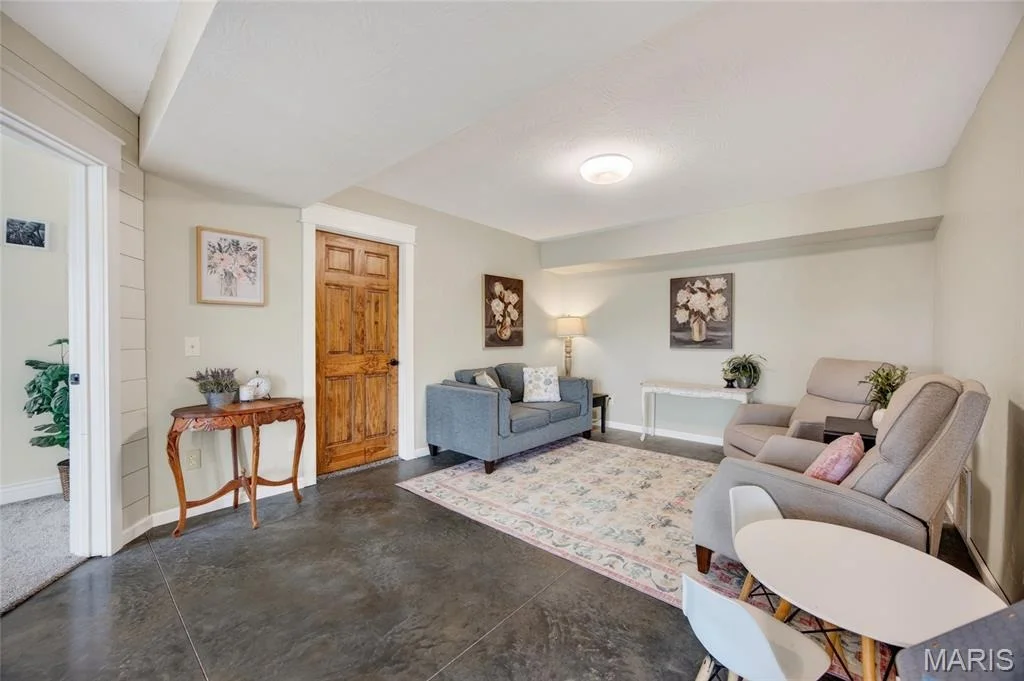 Photo of 2167 Susanna Road