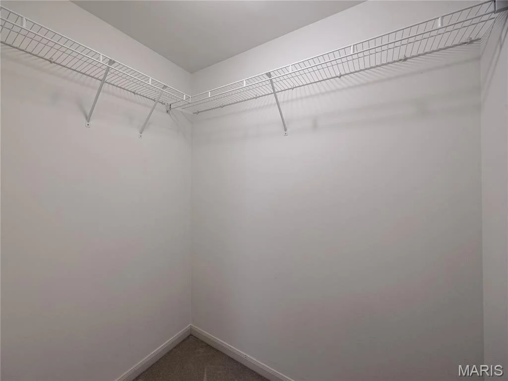 Photo of 10 MERAMEC BLUFFS Court
