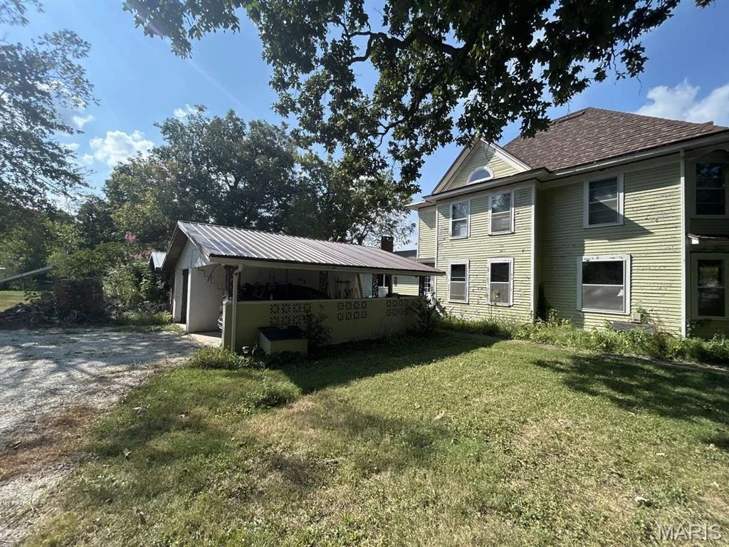 Photo of 805 Morris Avenue