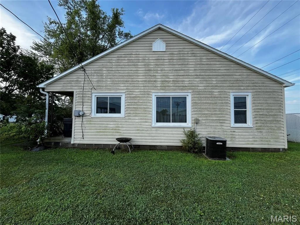Photo of 802 Summit St