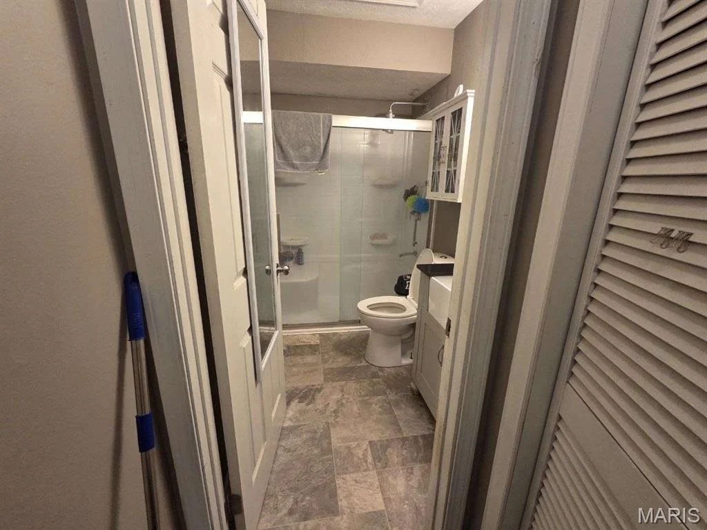 Photo of 25881 Sutherland Lane