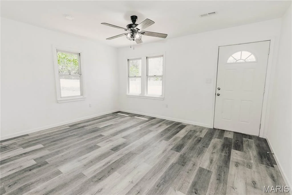 Photo of 308 W 5th Street