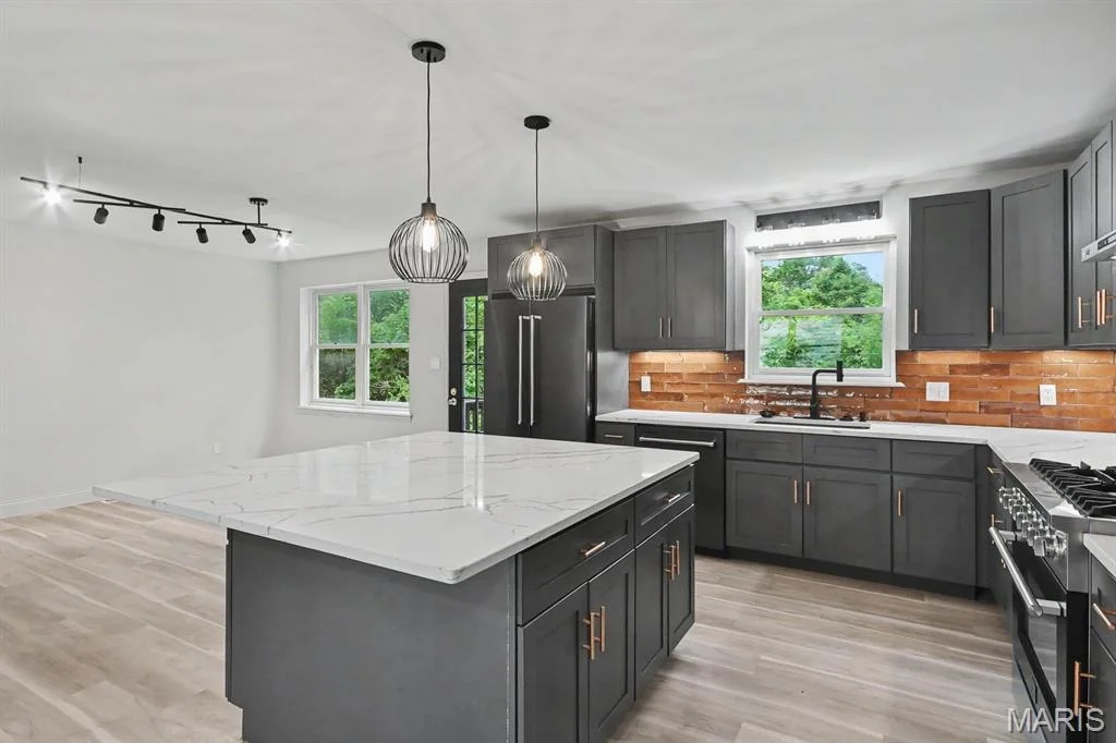 Photo of 406 Meyer Avenue
