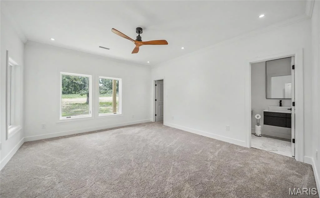Photo of 604 Winchester Drive