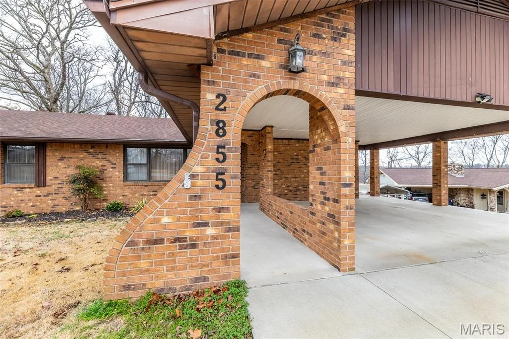 Photo of 2855 Lakeside Drive