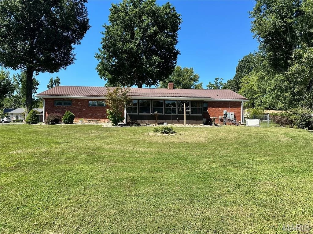 Photo of 113 Fairlane Drive